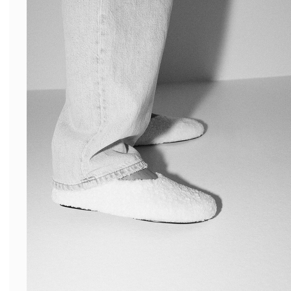 Zara faux fur ballet flats white NWT